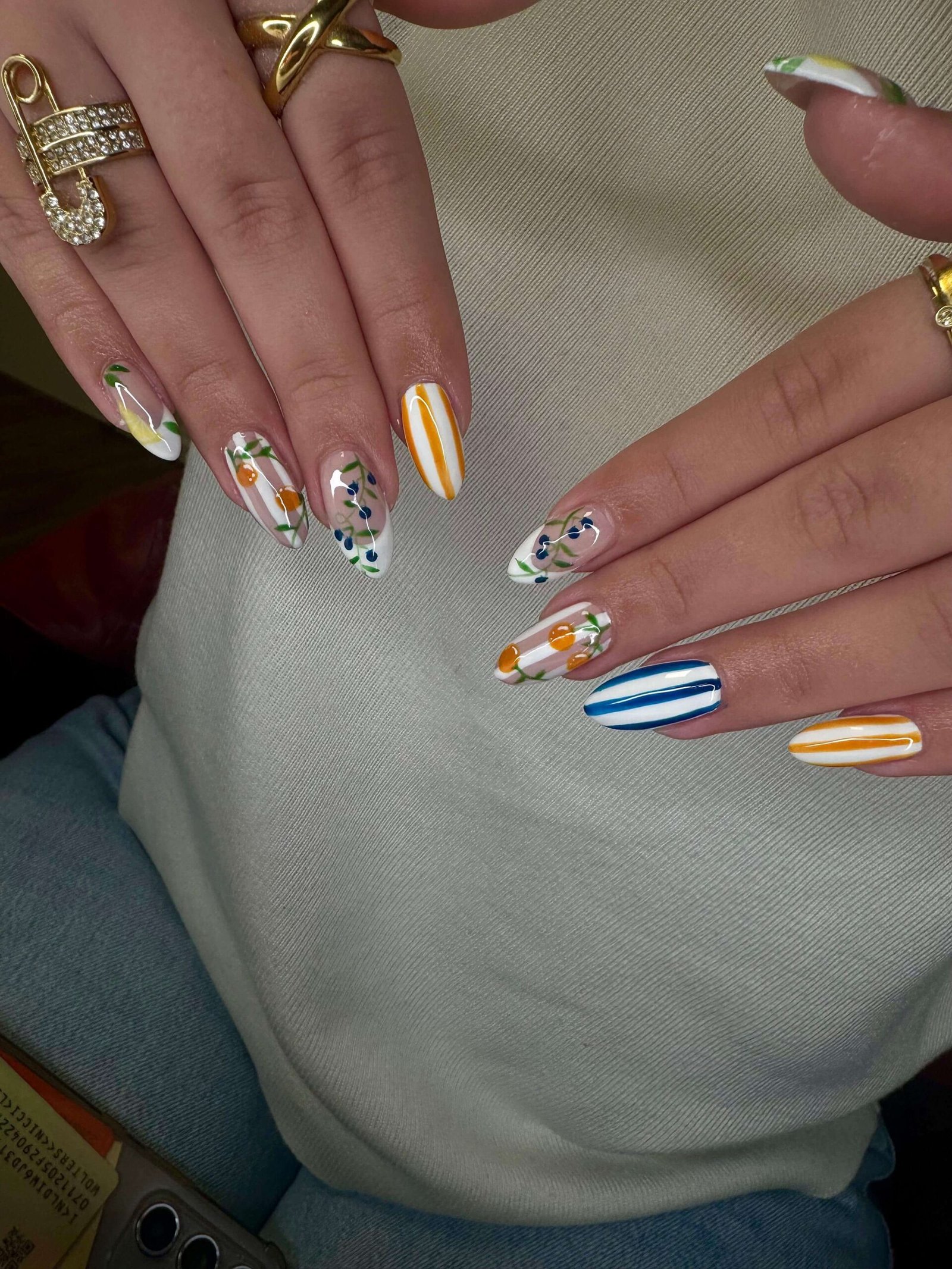 nagels laten zetten in Elst